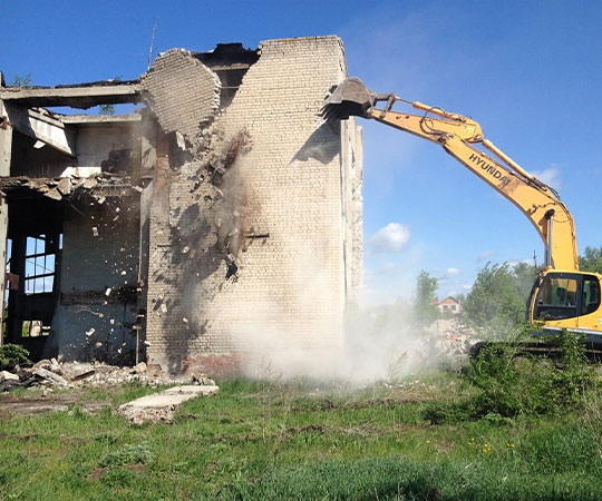 Демонтаж зданий в Шадринске и  Курганской области